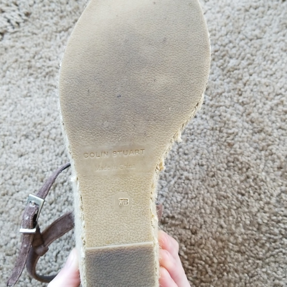 Shoes - Picture 4 of 4